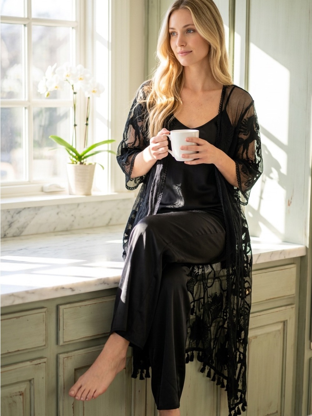 Shyanne Women’s S/M Black Lace Long Duster Gypsy Witchy Whimsy Goth Coverup EUC